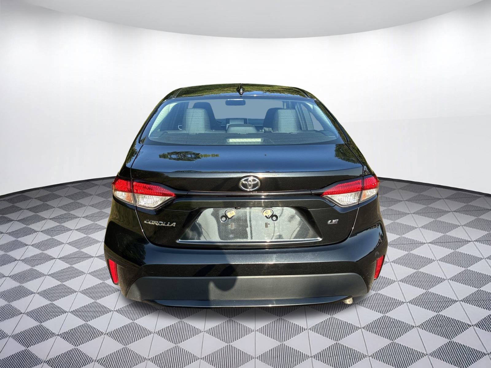 2021 Toyota Corolla LE photo 8