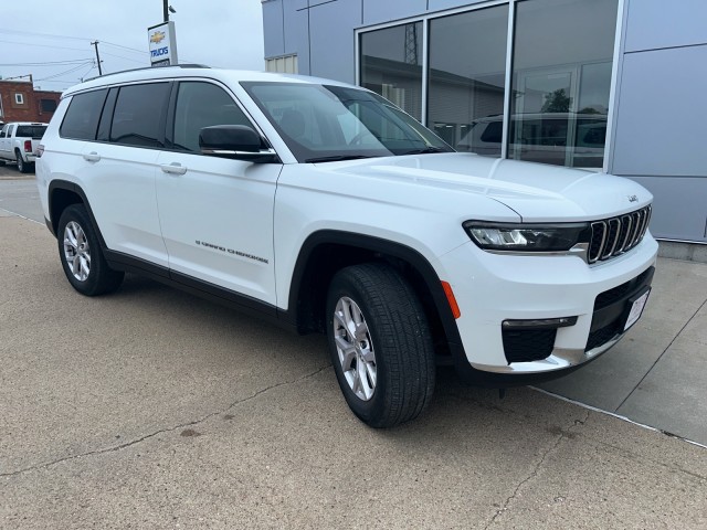 2022 Jeep Grand Cherokee L Limited's photo