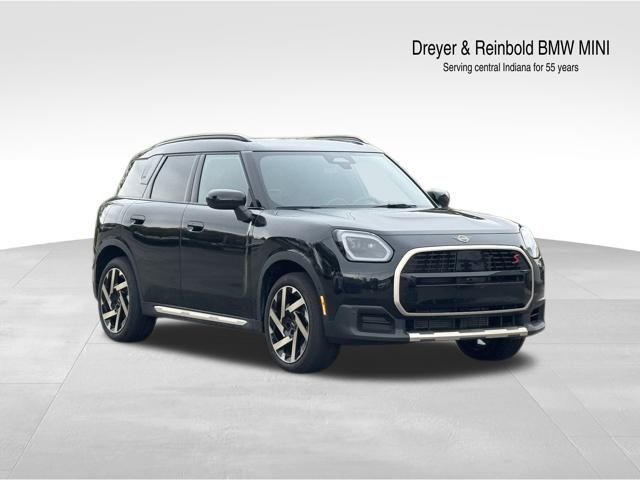2025 MINI Countryman S's photo