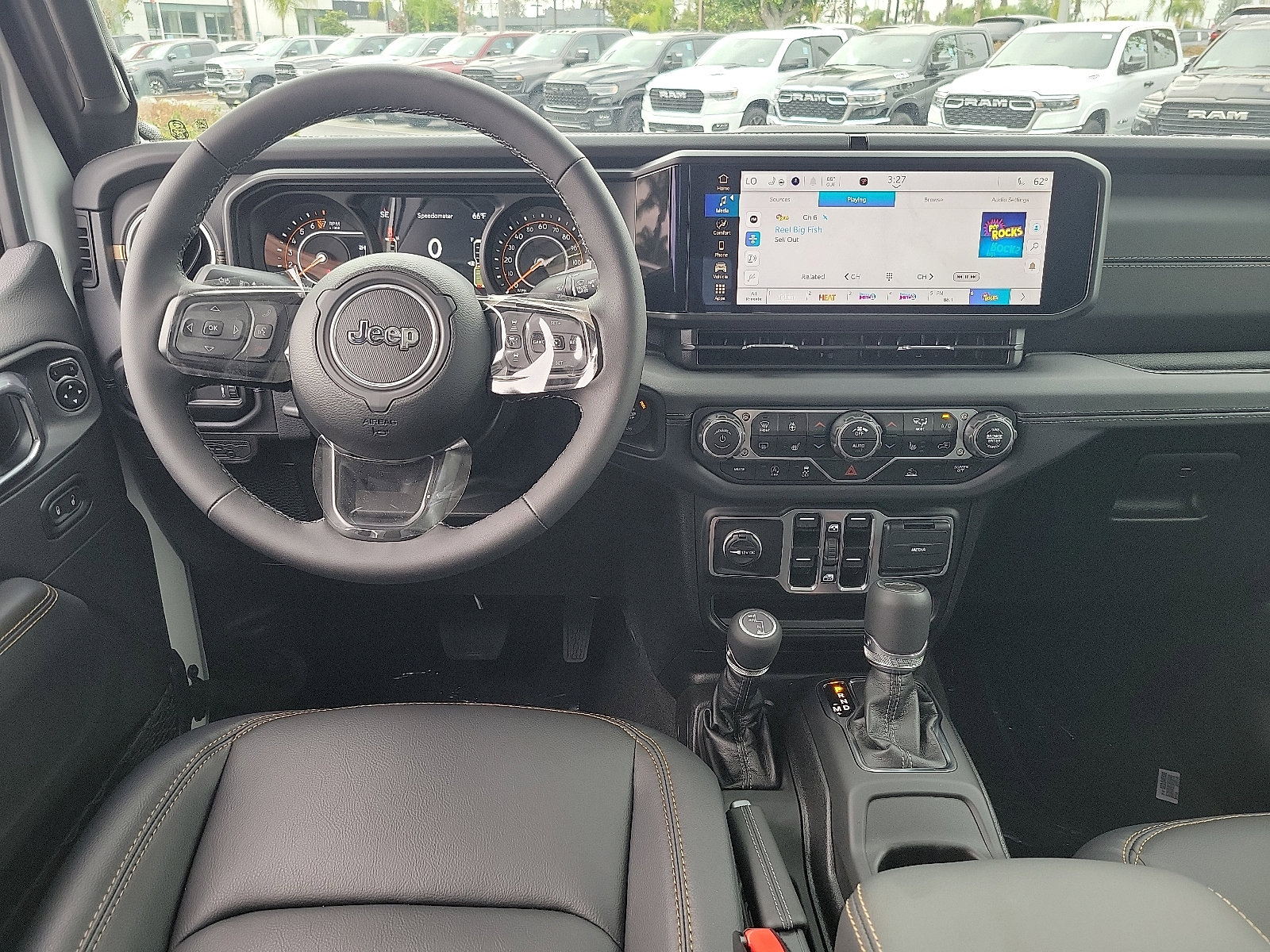 2025 Jeep Gladiator Sport photo 4