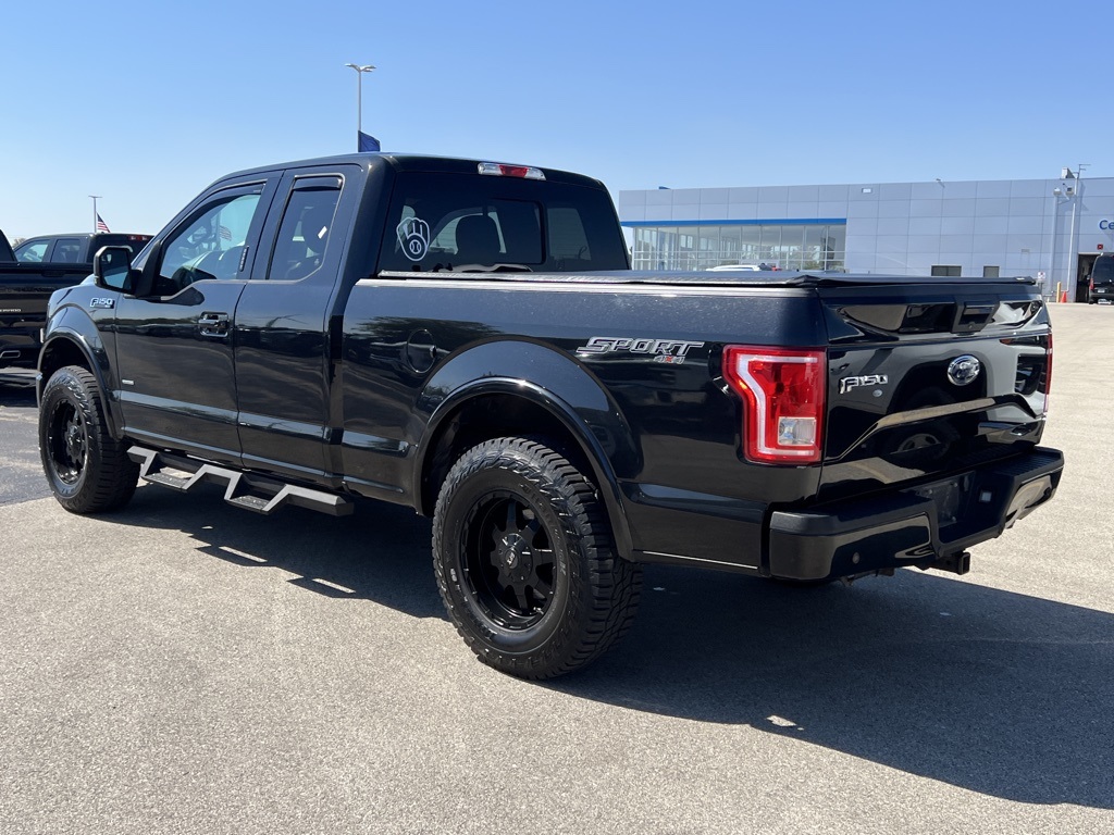 2015 Ford F-150 XLT photo 3