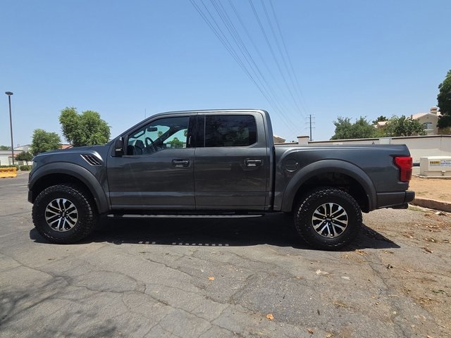 2019 Ford F-150 Raptor photo 3
