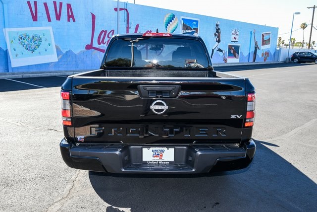 2024 Nissan Frontier SV photo 3