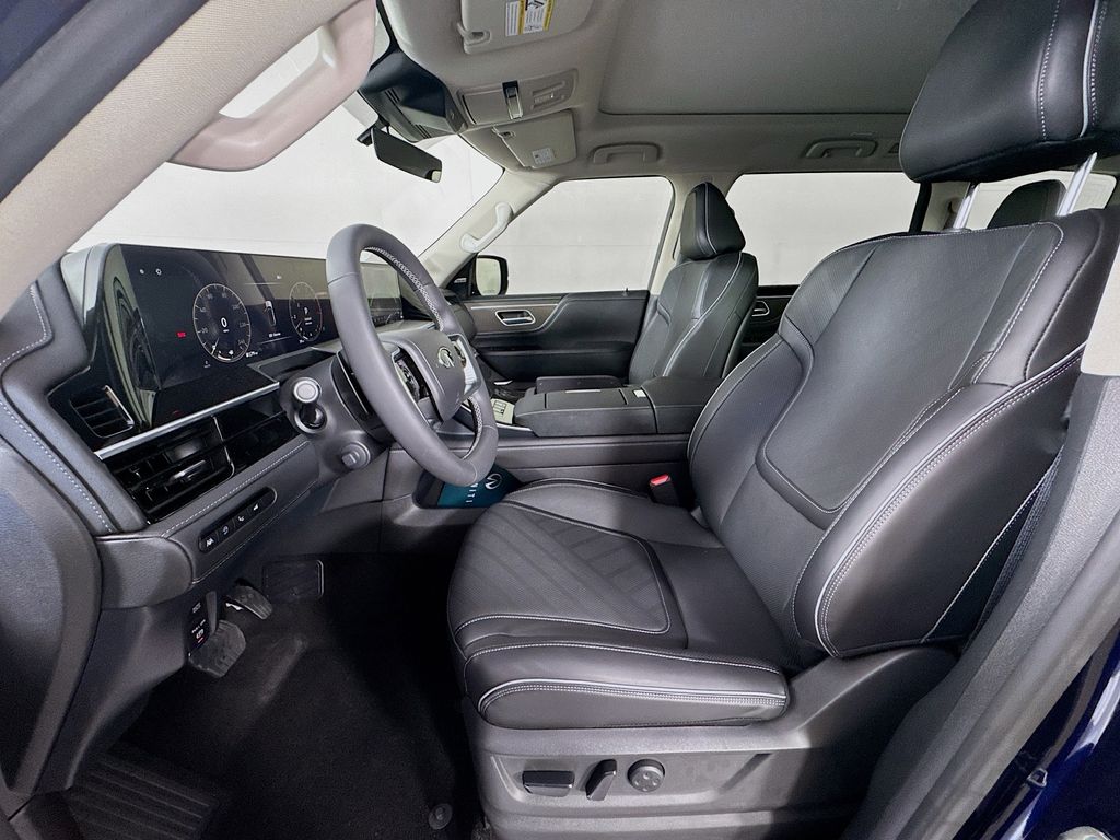 2025 Infiniti QX80 Luxe photo 22