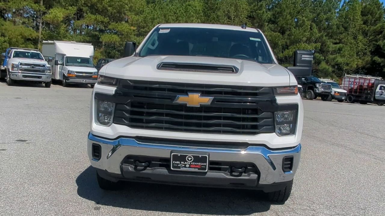 2025 Chevrolet Silverado 2500HD High Country photo 3