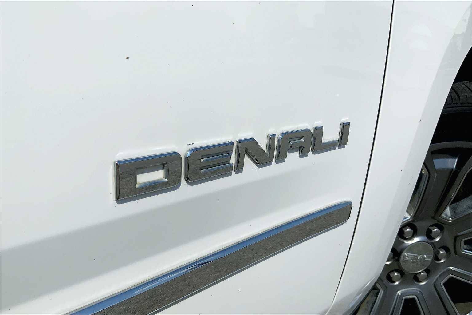 2016 Gmc Yukon XL Denali photo 9
