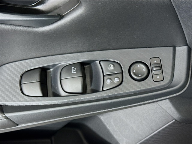 2025 Nissan Sentra S photo 11
