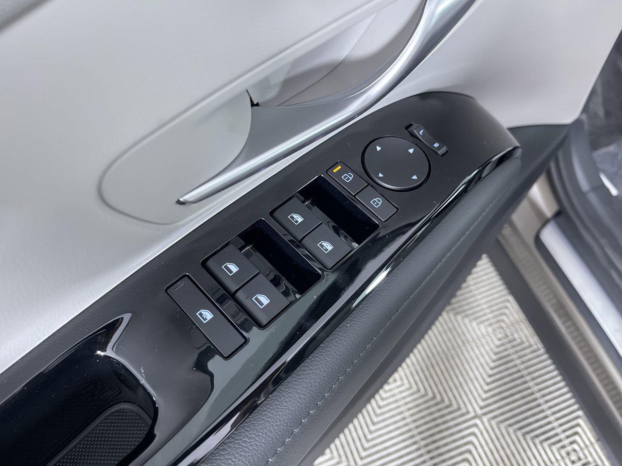 2025 Hyundai Tucson Limited photo 21