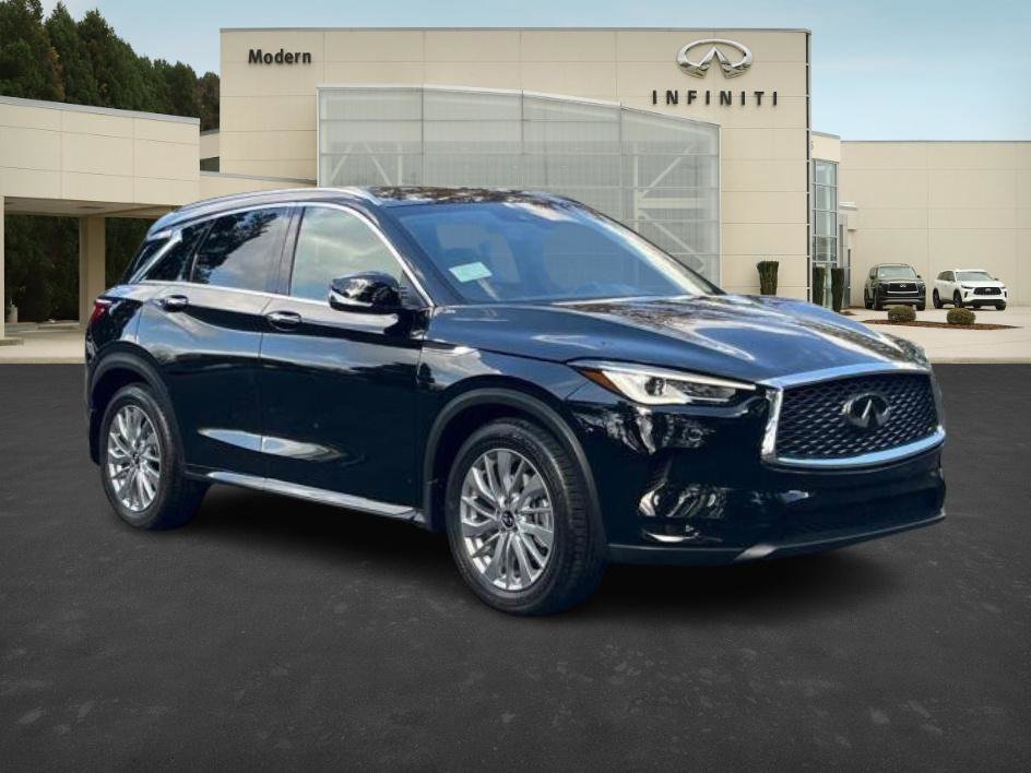 2025 Infiniti QX50 Luxe photo 2