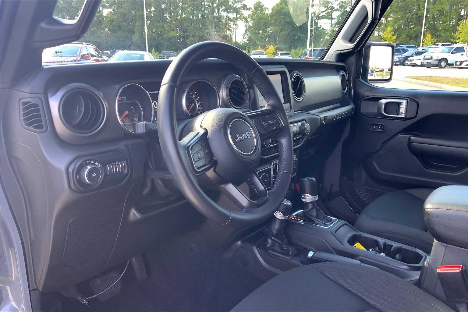 2021 Jeep Wrangler Unlimited Sport photo 12