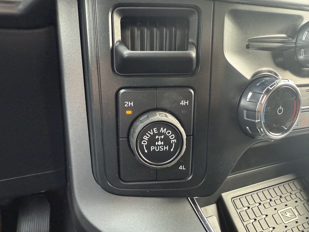 2025 Ford F-150 XLT photo 44