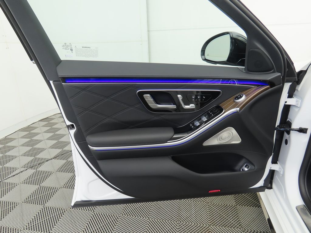2026 Mercedes Benz S 63 e photo 22