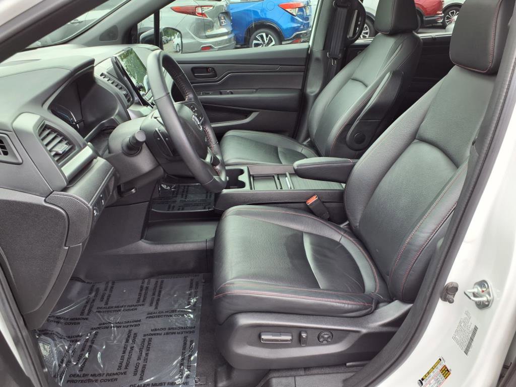 2023 Honda Odyssey Sport photo 4