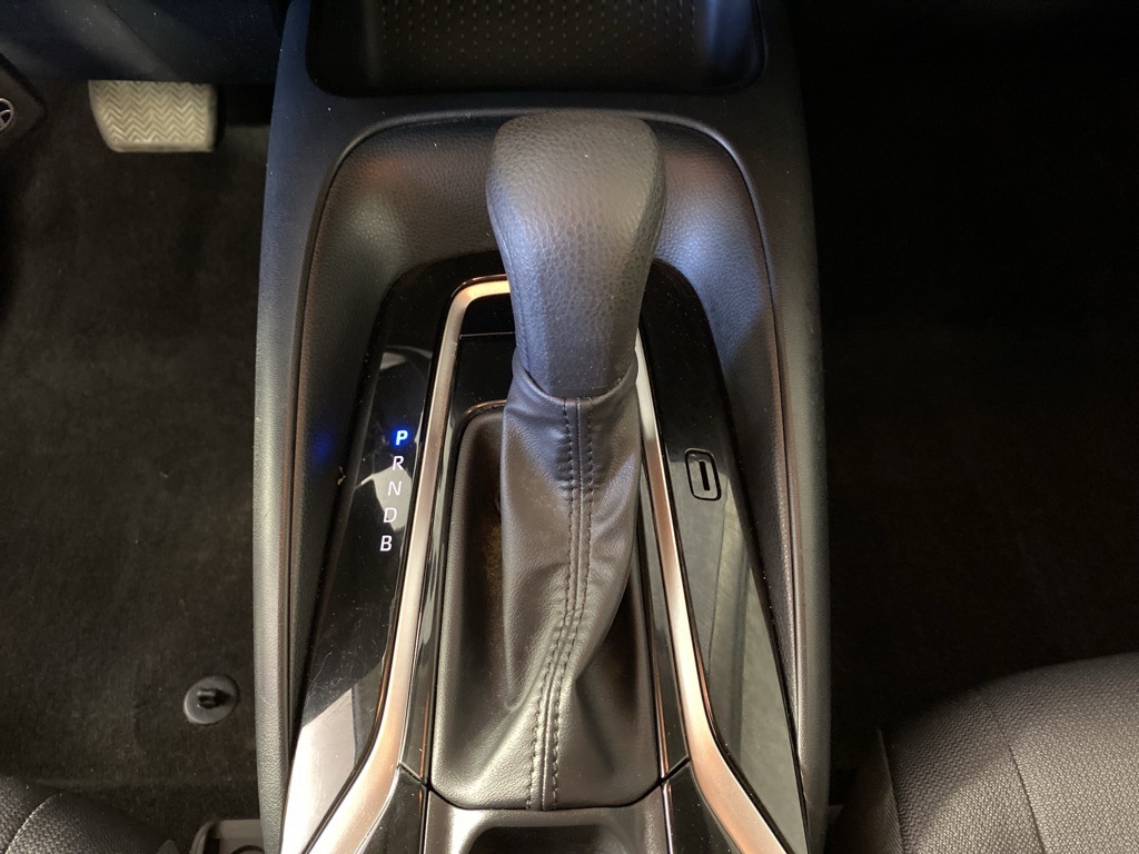 2022 Toyota Corolla LE photo 27