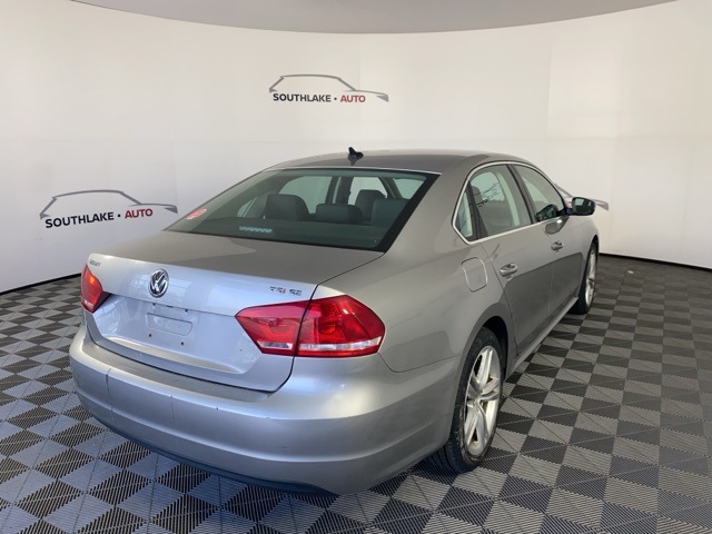 2014 Volkswagen Passat SE photo 8