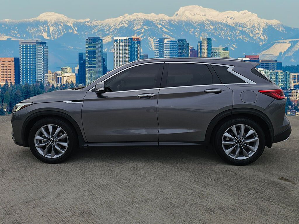 2021 Infiniti QX50 Luxe photo 4