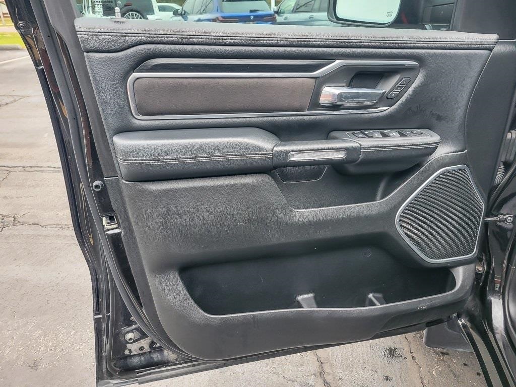 2023 RAM 1500 - Image 16