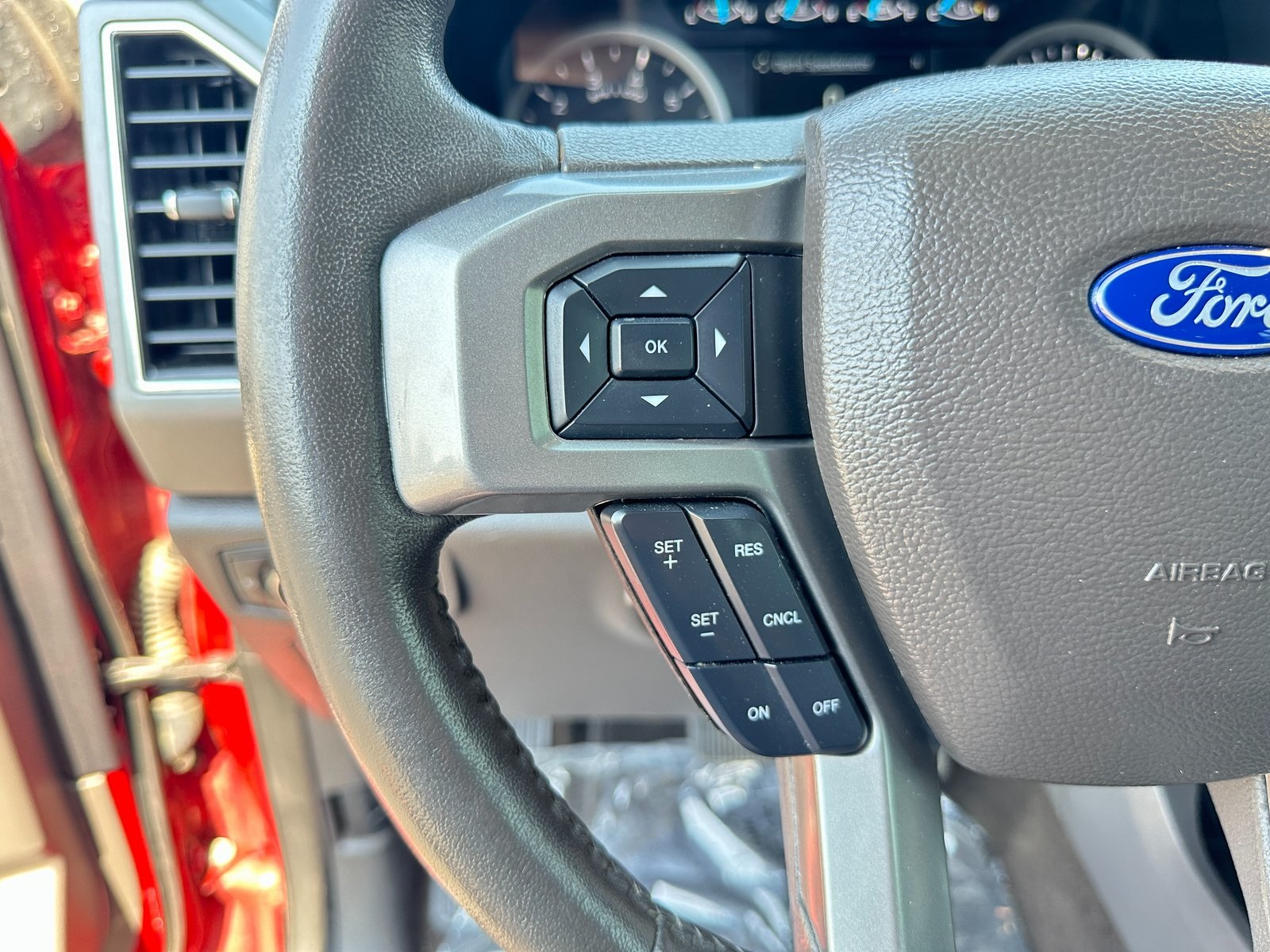 2021 Ford Expedition XLT photo 13