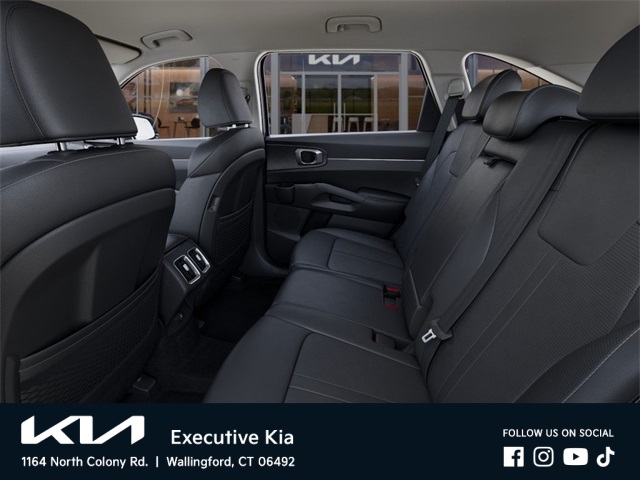 2025 Kia Sorento S photo 18