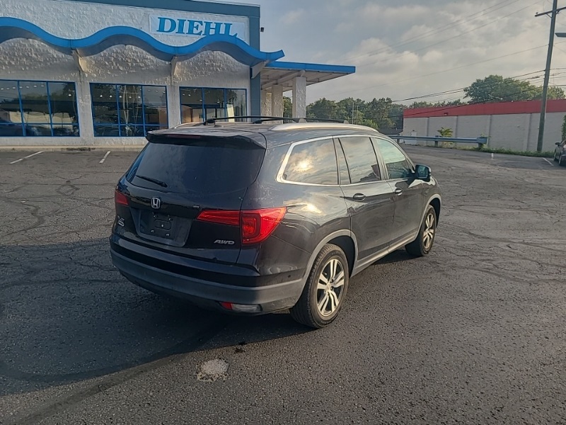 2017 Honda Pilot EX-L photo 3