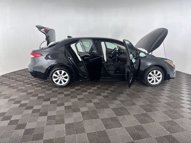 2024 Toyota Corolla LE photo 13