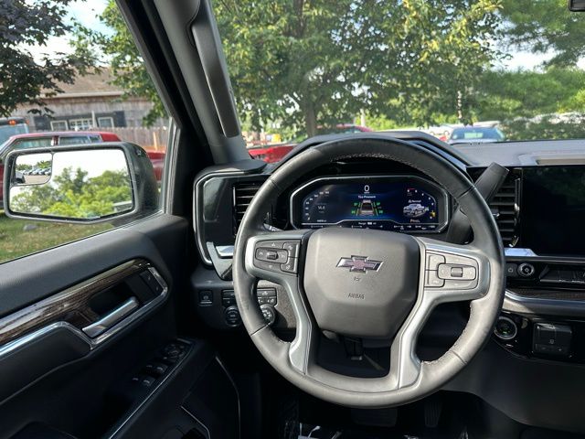 2024 Chevrolet Silverado 1500 RST photo 28