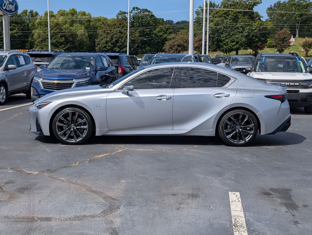 2023 Lexus IS 350 F SPORT photo 3