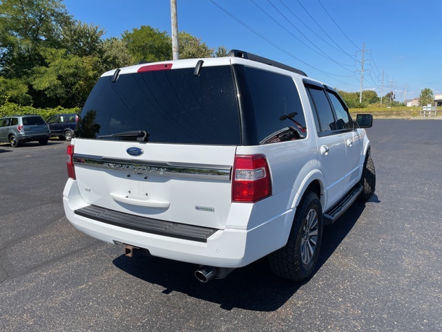 2017 Ford Expedition XLT photo 4