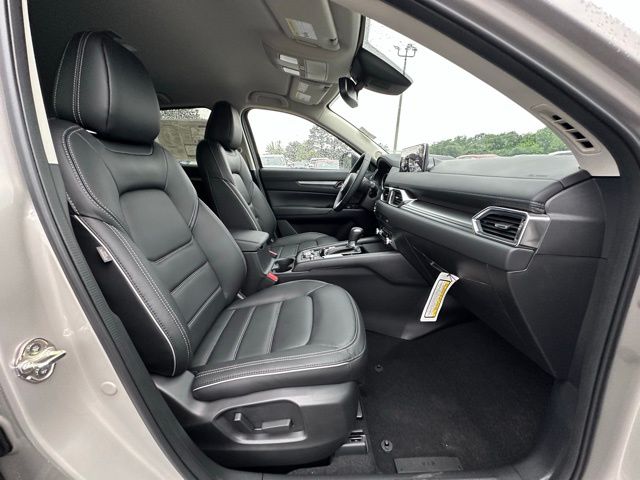 2025 Mazda CX-5 2.5 S Preferred photo 29