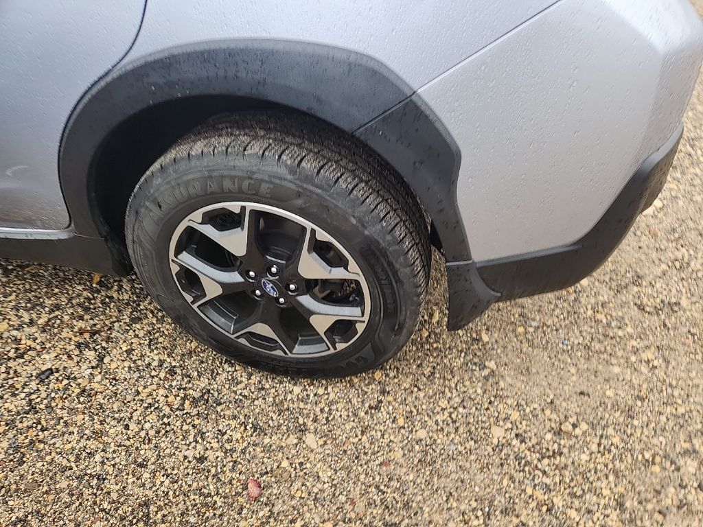 2019 Subaru Crosstrek 2.0i Premium photo 4