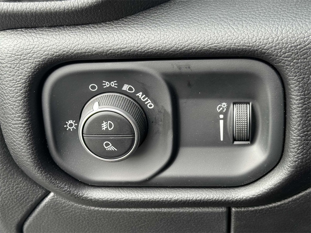 2025 Ram 2500 Big Horn photo 26