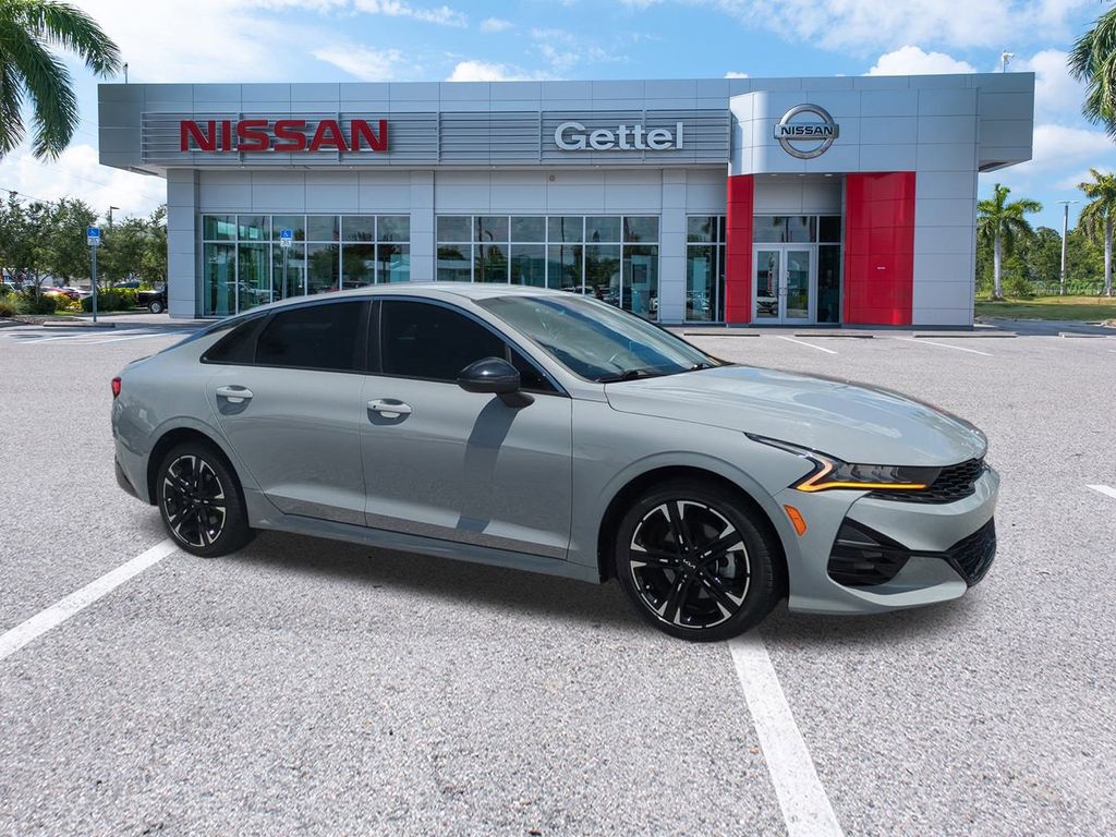 2022 Kia K5 GT-Line photo 2