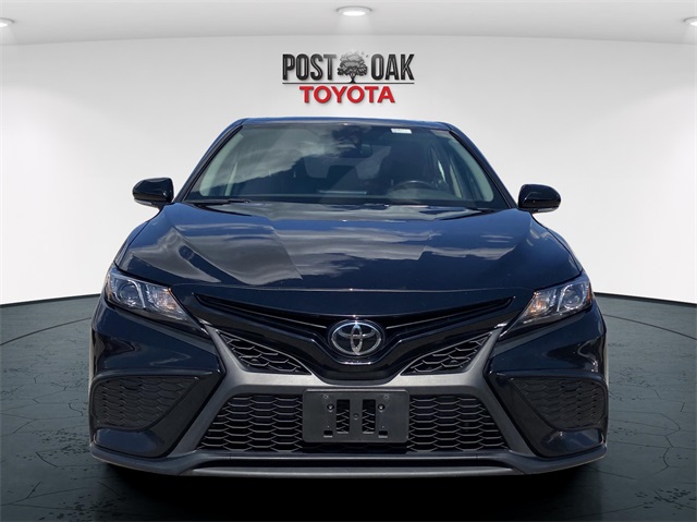 2023 Toyota Camry SE photo 3