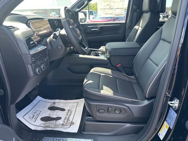 2025 Chevrolet Tahoe Premier photo 13