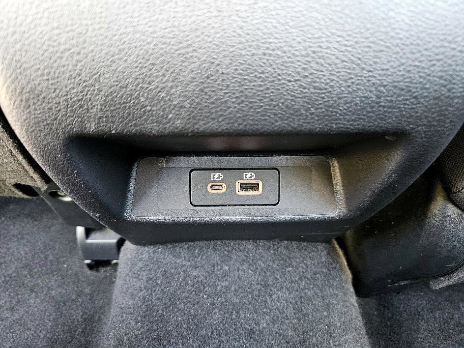 2023 Nissan Altima 2.5 SV photo 10