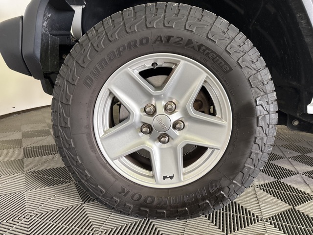 2020 Jeep Gladiator Sport S photo 9