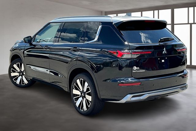 2025 Mitsubishi Outlander SEL photo 4