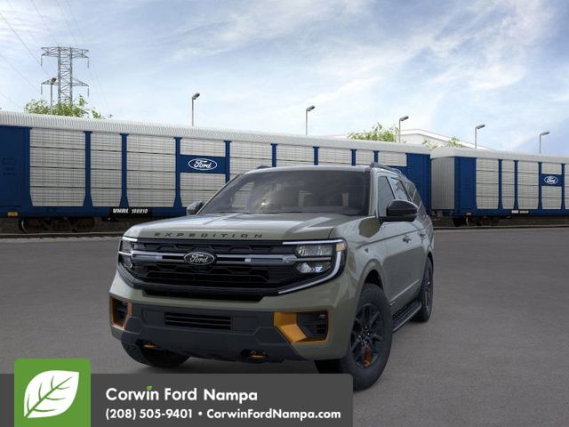 2025 Ford Expedition photo 3