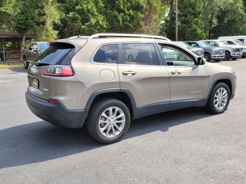 2019 Jeep Cherokee Latitude photo 9