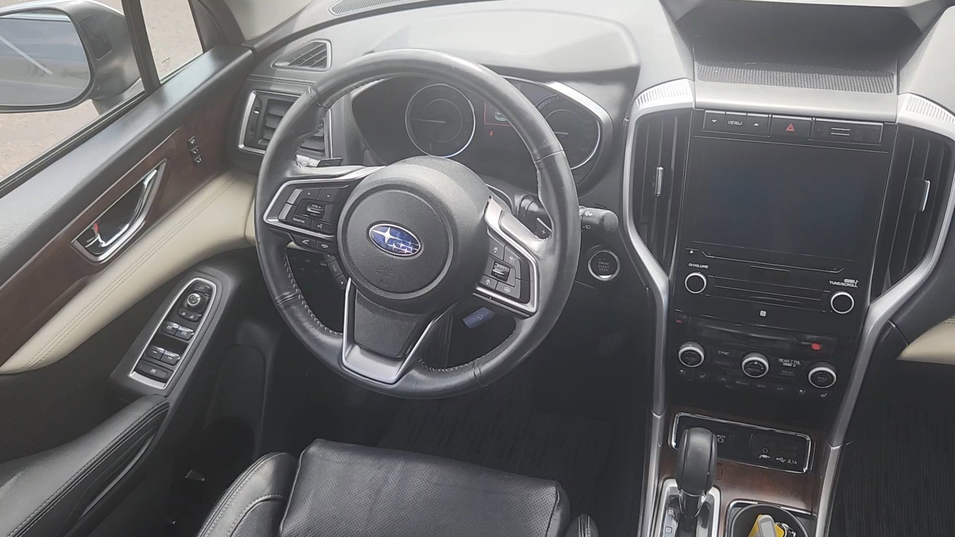 2022 Subaru Ascent Touring photo 4