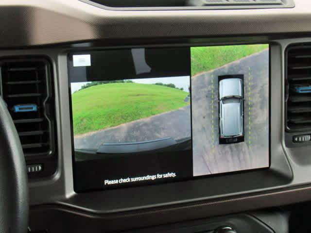 2022 Ford Bronco Outer Banks photo 21