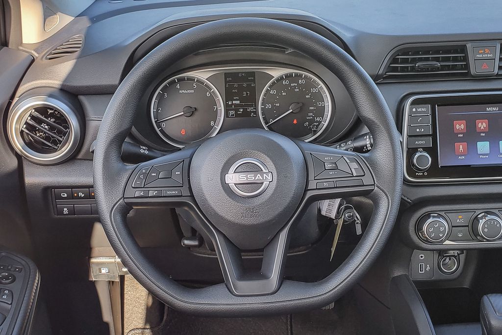 2025 Nissan Versa S photo 21