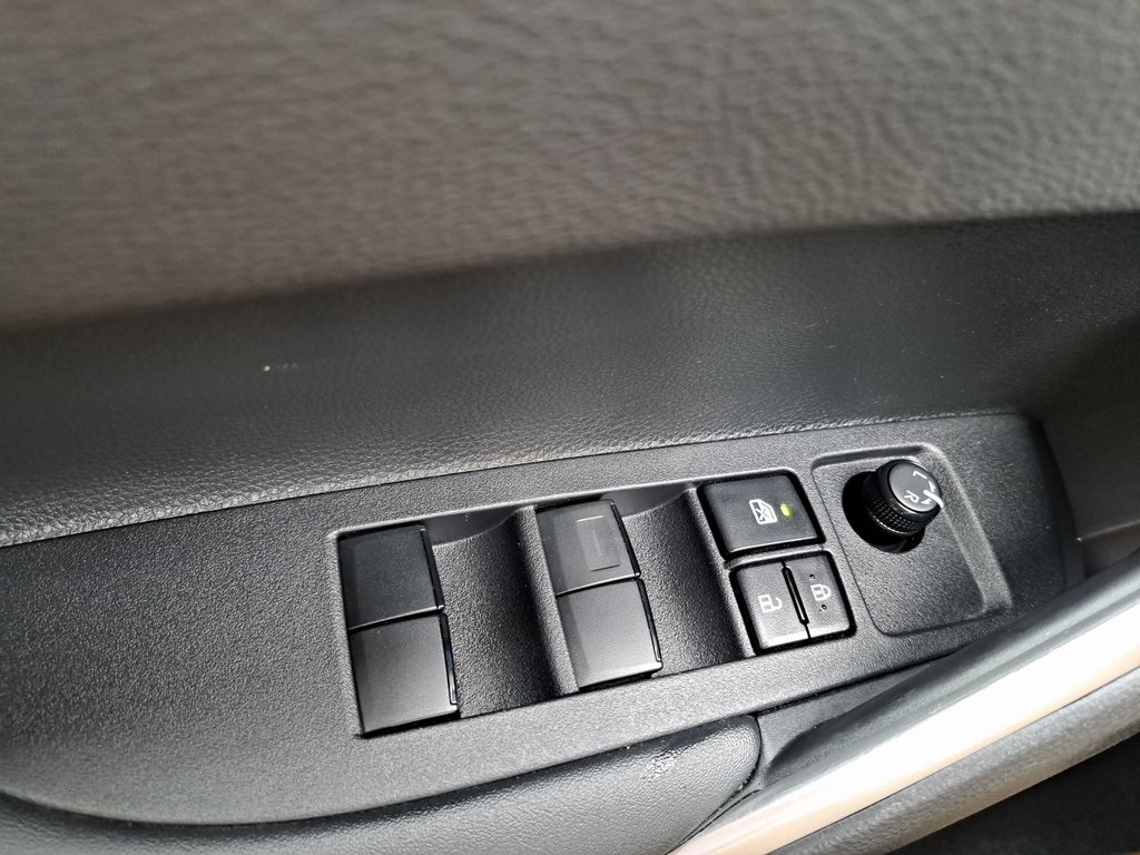 2024 Toyota Corolla Hybrid XSE photo 25