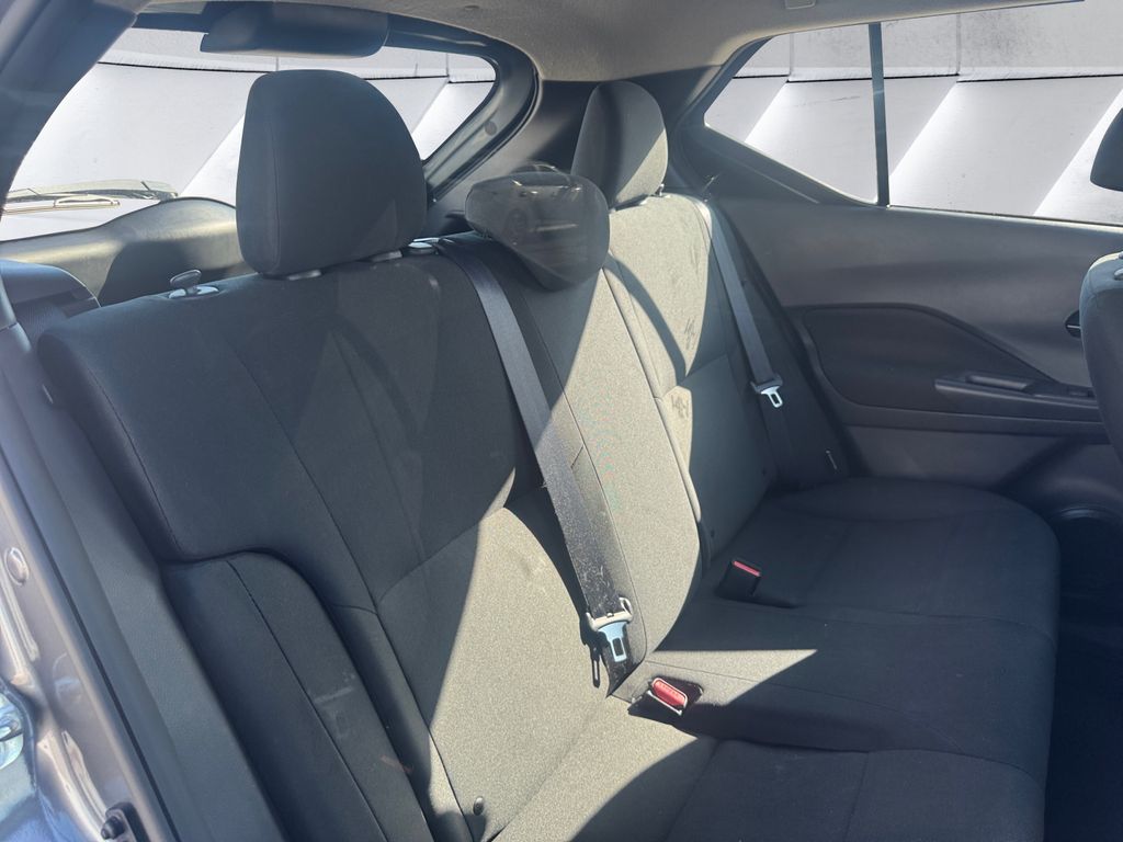 2025 Nissan Kicks Play S photo 16
