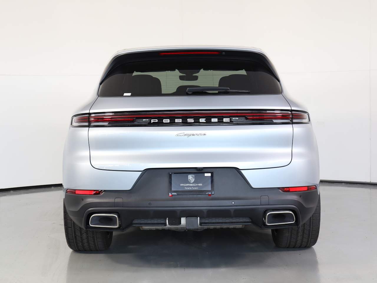 2025 Porsche Cayenne E-Hybrid photo 6