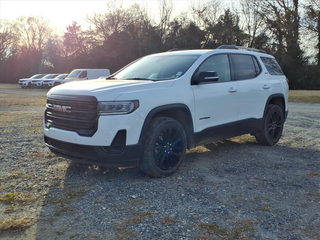 2022 GMC Acadia SLE's photo
