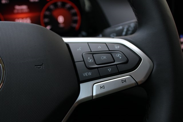 2025 Volkswagen Atlas Peak Edition SE photo 11