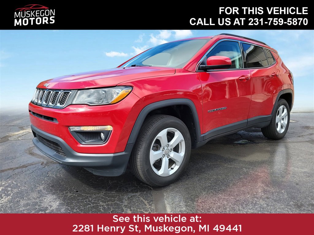 2018 Jeep Compass Latitude photo 2