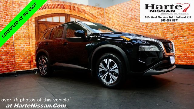 2022 Nissan Rogue SV's photo