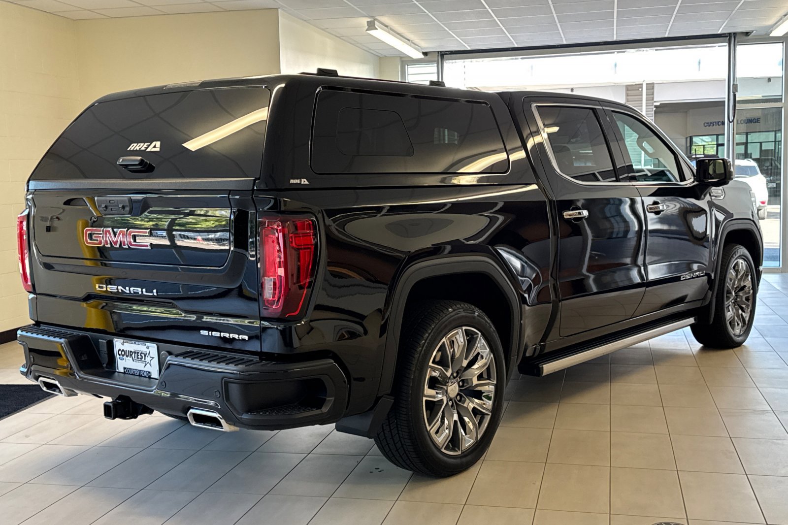 2023 Gmc Sierra 1500 Denali photo 3